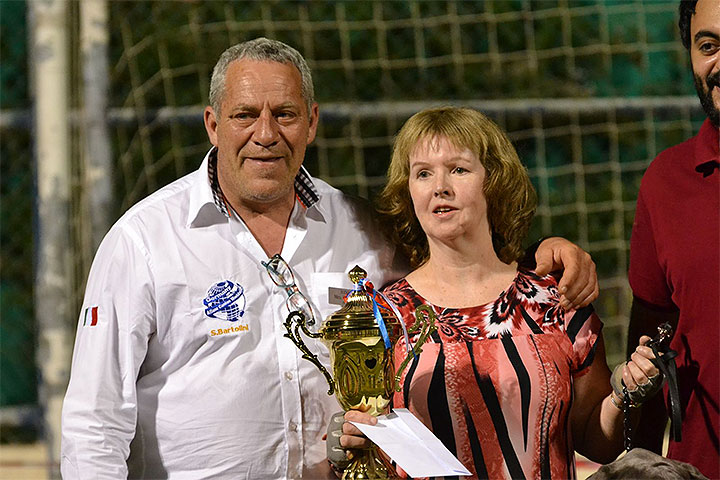 Stefano Bartolini als Richter auf der Bahrain Dog Show 2018