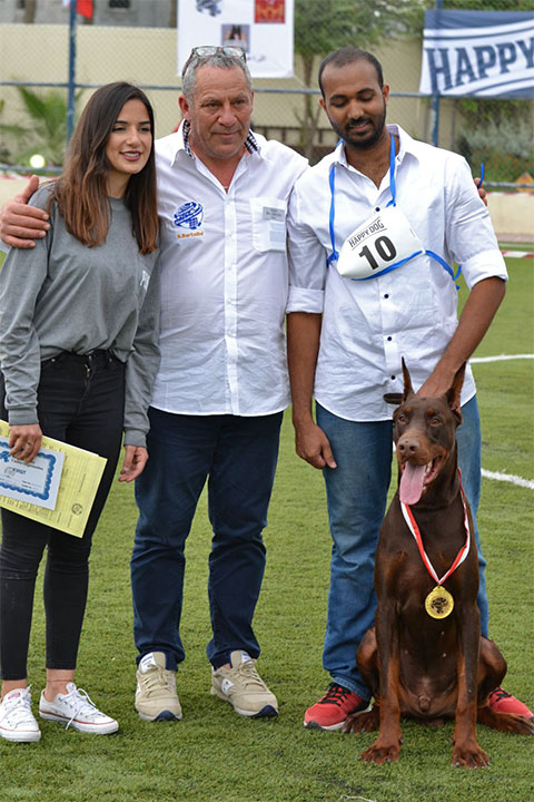 Stefano Bartolini als Richter auf der Bahrain Dog Show 2018
