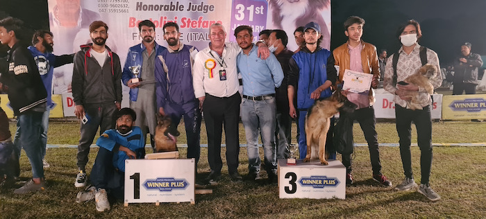 judging in Pakistan