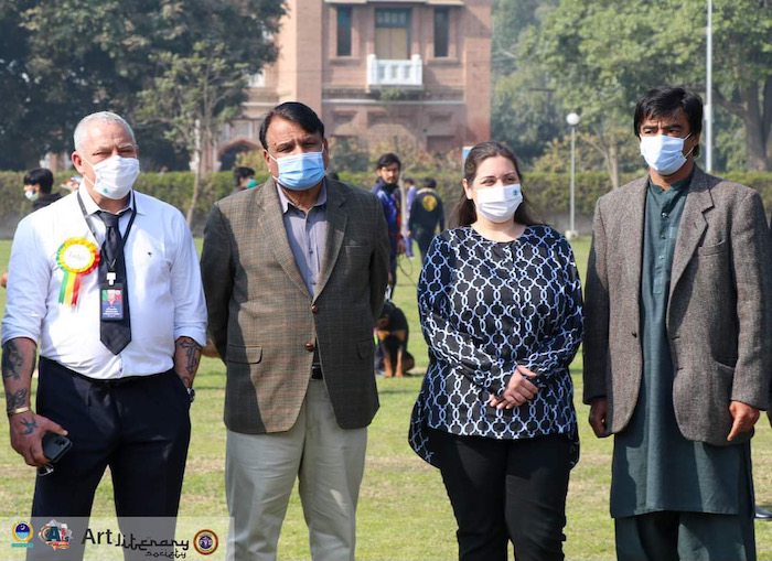 judging in Pakistan